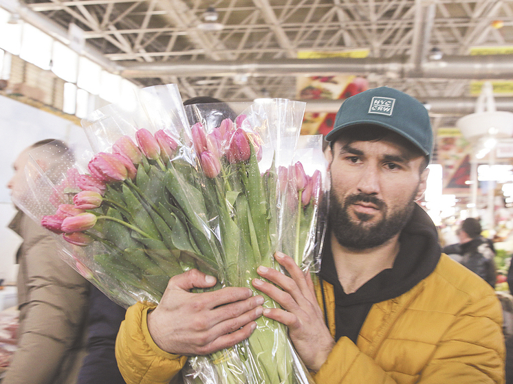 Цветочный бум в преддверии 8 Марта: как можно сэкономить на букетах к празднику