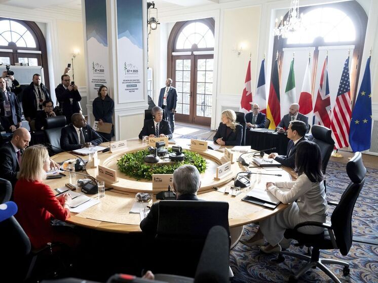 Россию хотят придавить потолком: «Большая семерка» обсудит новые санкции против нефтяного экспорта Москвы