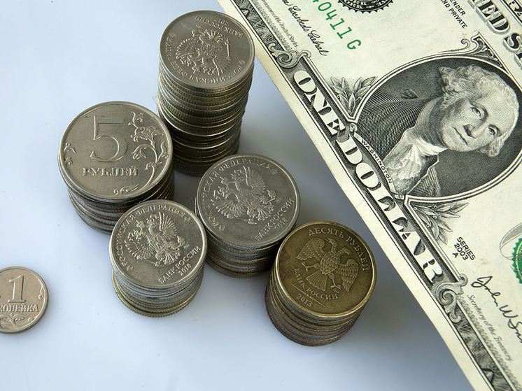 Впереди «черный» август для рубля: сколько будет стоить доллар к концу лета