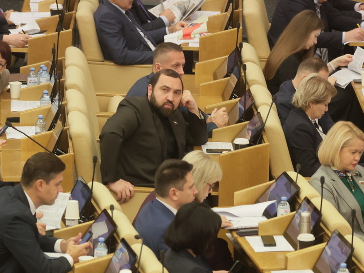 Что нового ждет россиян в сентябре: зарплаты, банкоматы, сим-карты