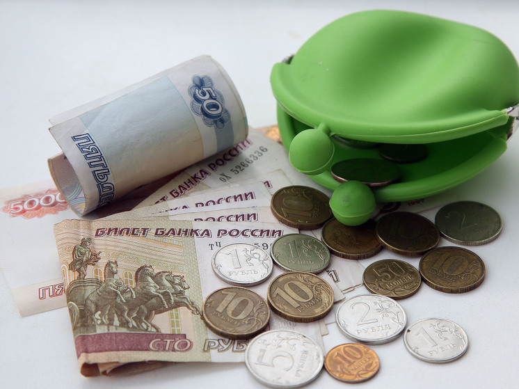 Противостояние между банками и маркетплейсами может ударить по потребителю: цены на онлайн-товары вырастут