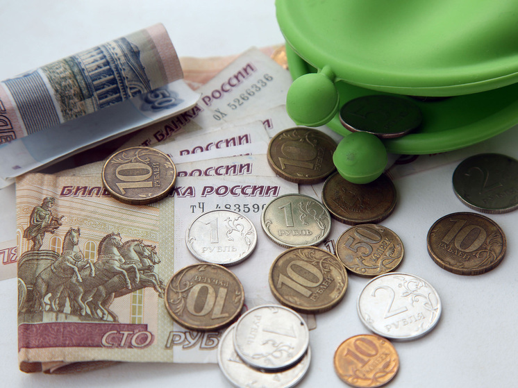 Яма, а не пропасть: разрыв самых высоких и самых низких зарплат в России сократился до 12 раз