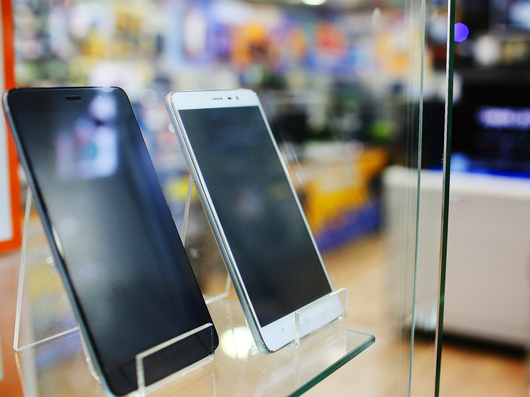 Кризис в кармане: ИИ оставил россиян без смартфонов, и зачем сейчас скупать технику оптом